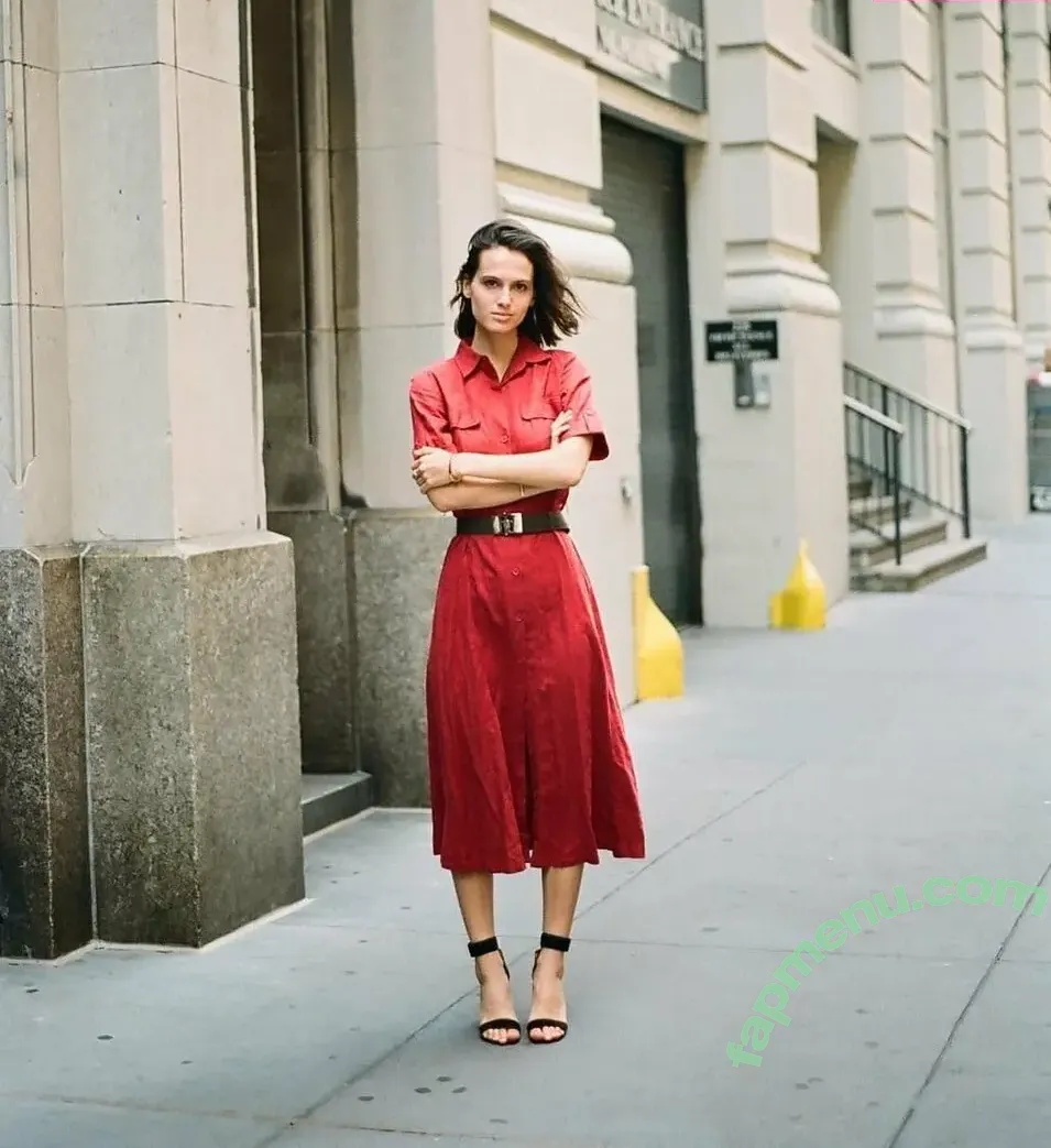 Cleo Abram nude photo #0102 (cleoabram)