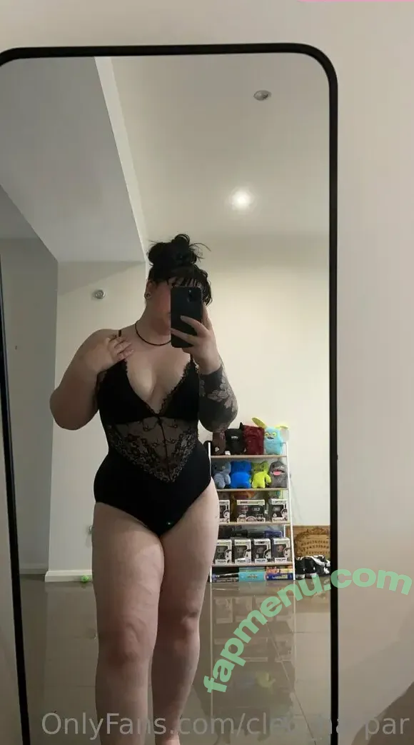 cleo_harpar nude photo #0021 (cleoharper_activewear)