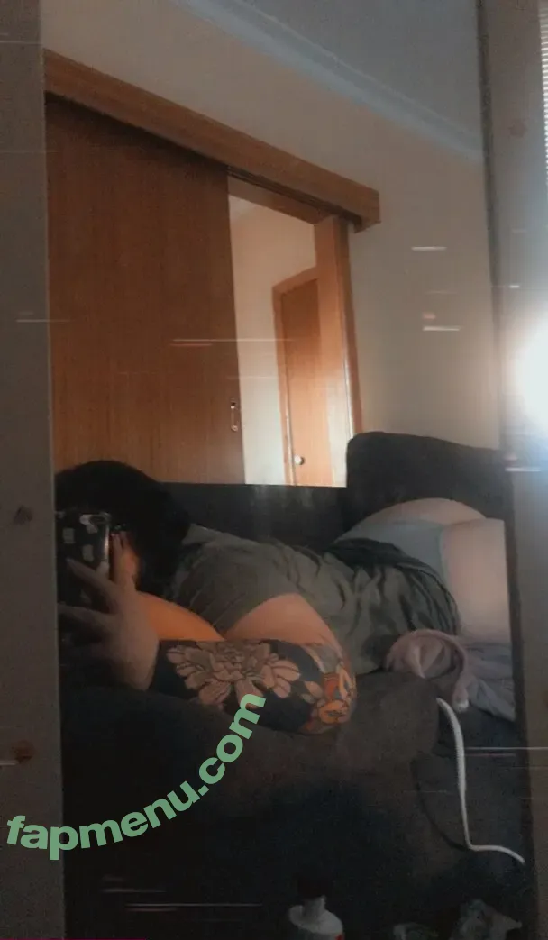 cleo_harpar nude photo #0035 (cleoharper_activewear)