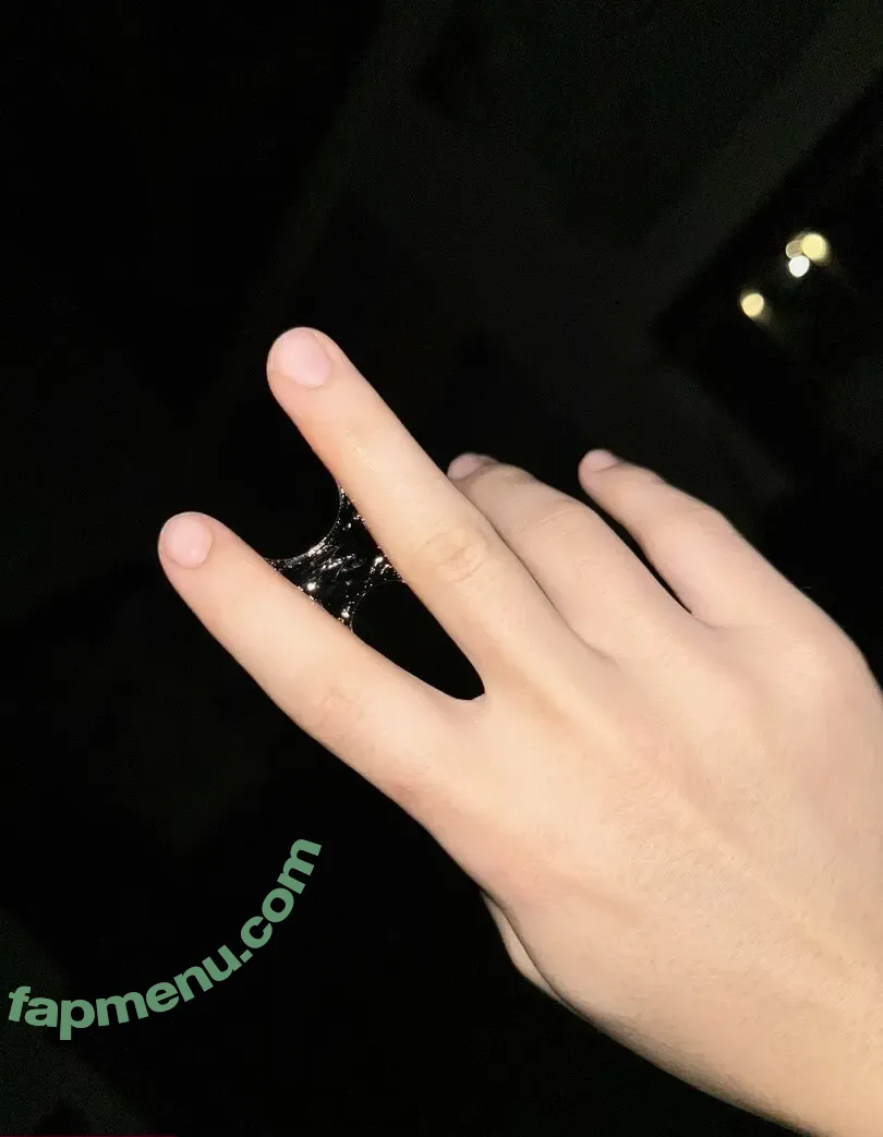 Cleo Mercury nude photo #0020 (CleoMercuryXXX / churchofcleo / cleoferinmercury / cleomercury)