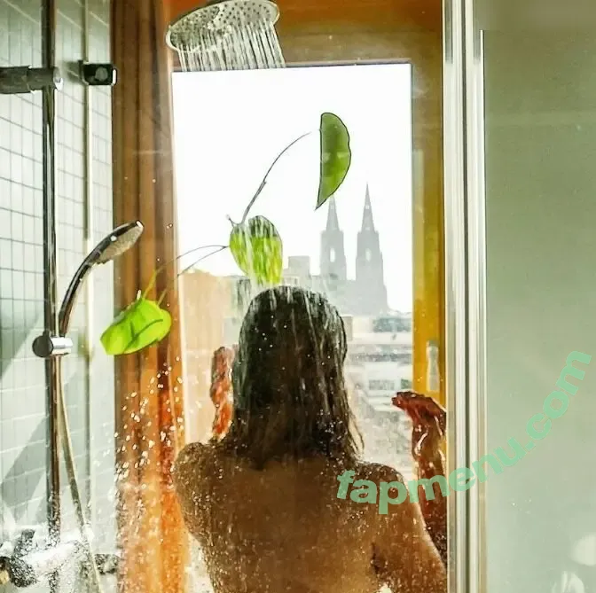 Cleo - Reiseeuphorie nude photo #0022 (Cleo - Reiseeuphorie)