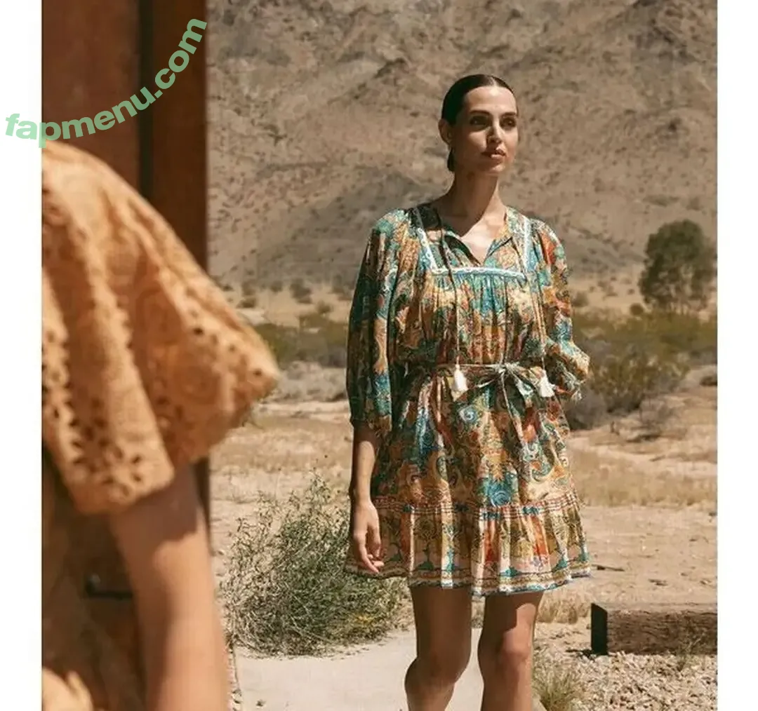 Cleobella nude photo #0032 (sluttyprincess333)