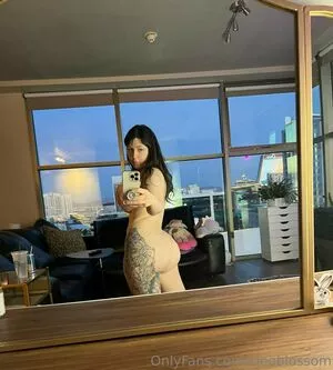 cleoblossom / cleoblossomTV / notcleoblossom nude photo #0068