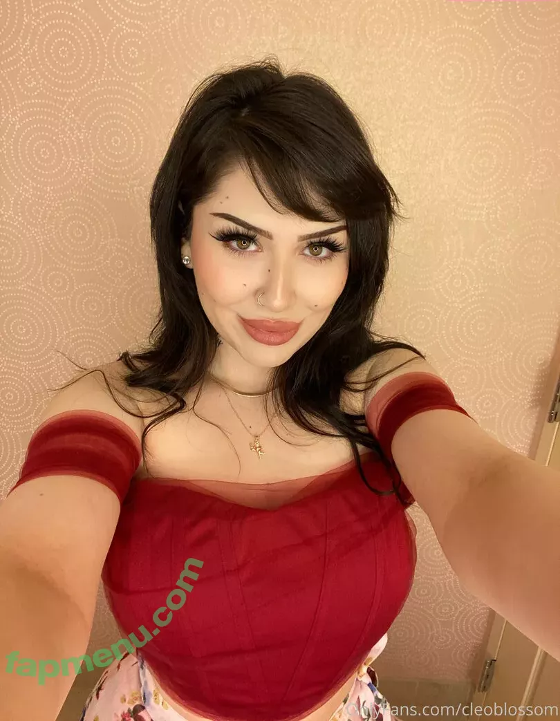 cleoblossom nude photo #0108 (cleoblossomTV / notcleoblossom)