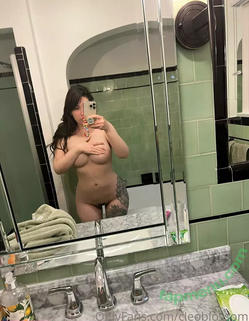 cleoblossom nude photo #0196 (cleoblossomTV / notcleoblossom)