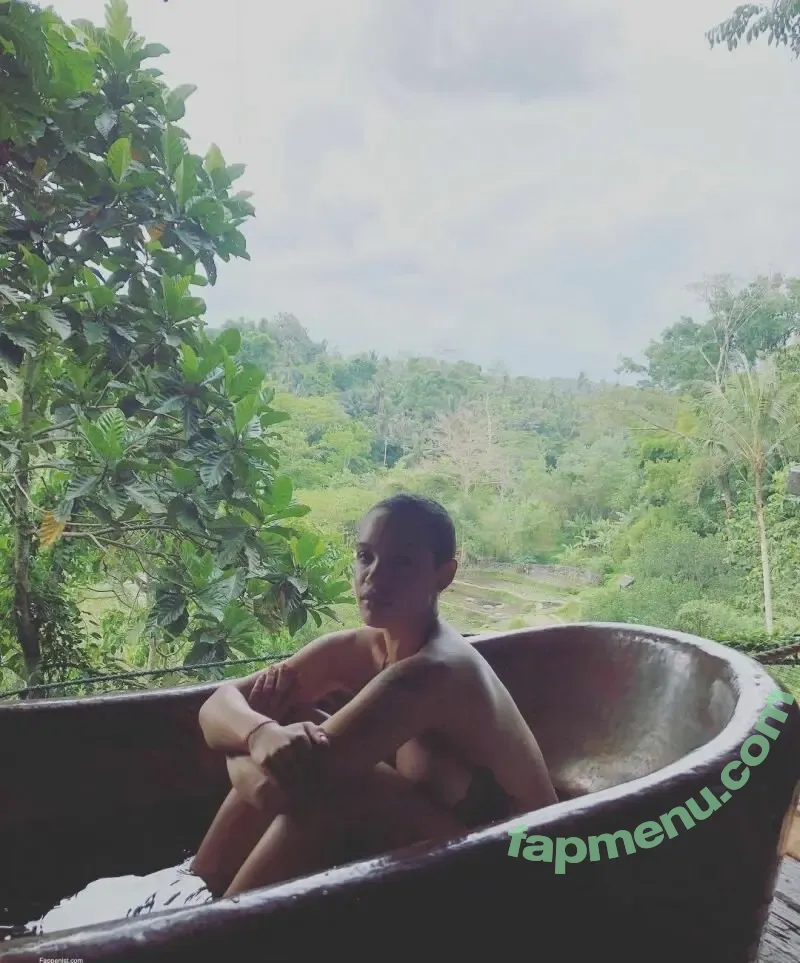 Cleopatra Coleman nude photo #0028 (CleopatraColeman)