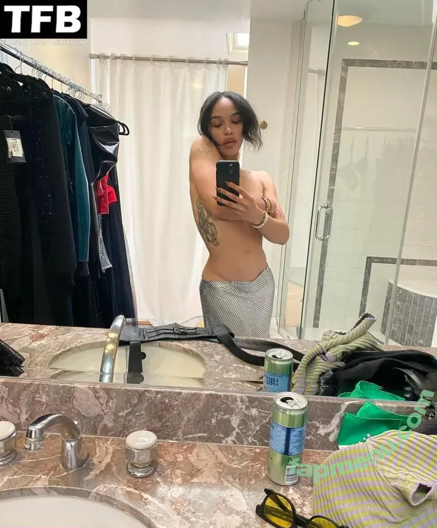 Cleopatra Coleman nude photo #0047 (CleopatraColeman)