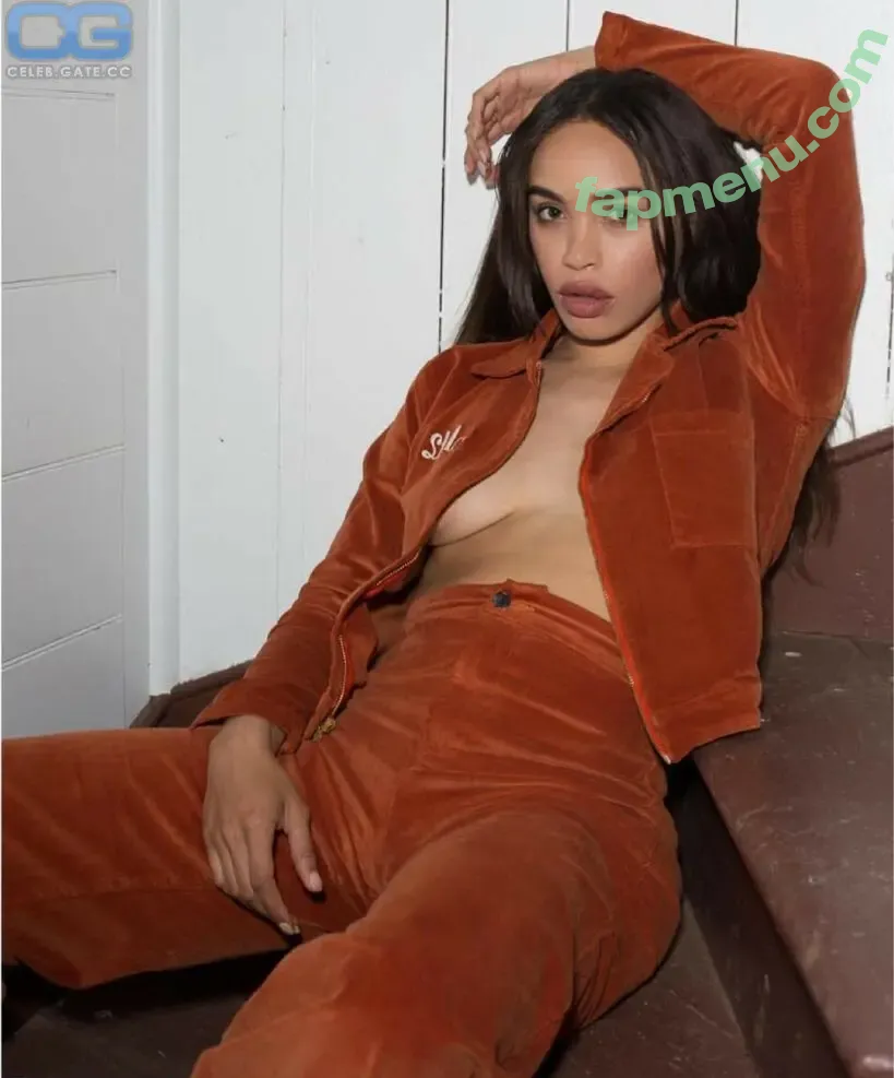 Cleopatra Coleman nude photo #0057 (CleopatraColeman)