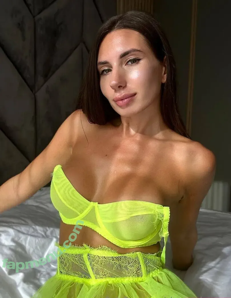 cleopatrice.me nude photo #0001 (cleopatrice.me)