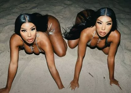 Clermont Twins / Theclermonttwins / clermonttwins nude photo #0028