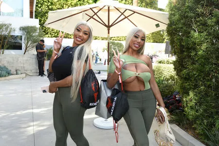 Clermont Twins / Theclermonttwins / clermonttwins nude photo #0037