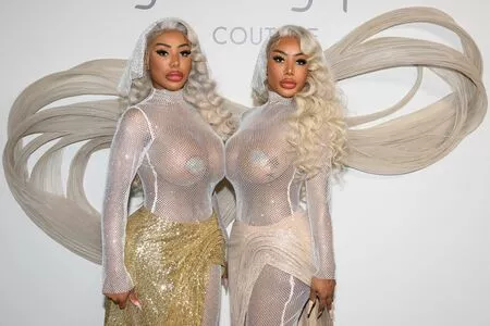 Clermont Twins / Theclermonttwins / clermonttwins nude photo #0060