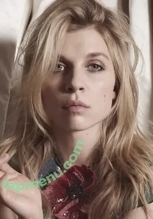 Clémence Poésy / c_poesy_ nude photo #0029