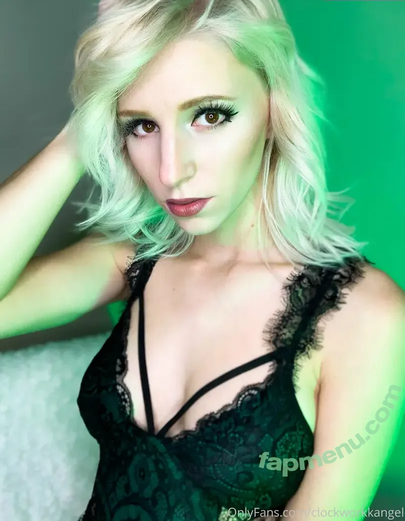 clockworkkangel nude photo #0004 (clockworkk_angel)