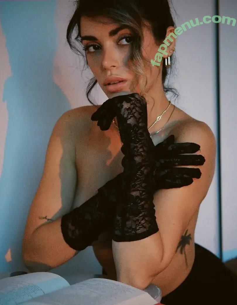Cloe Greco nude photo #0181 (cloegreco / clowi)