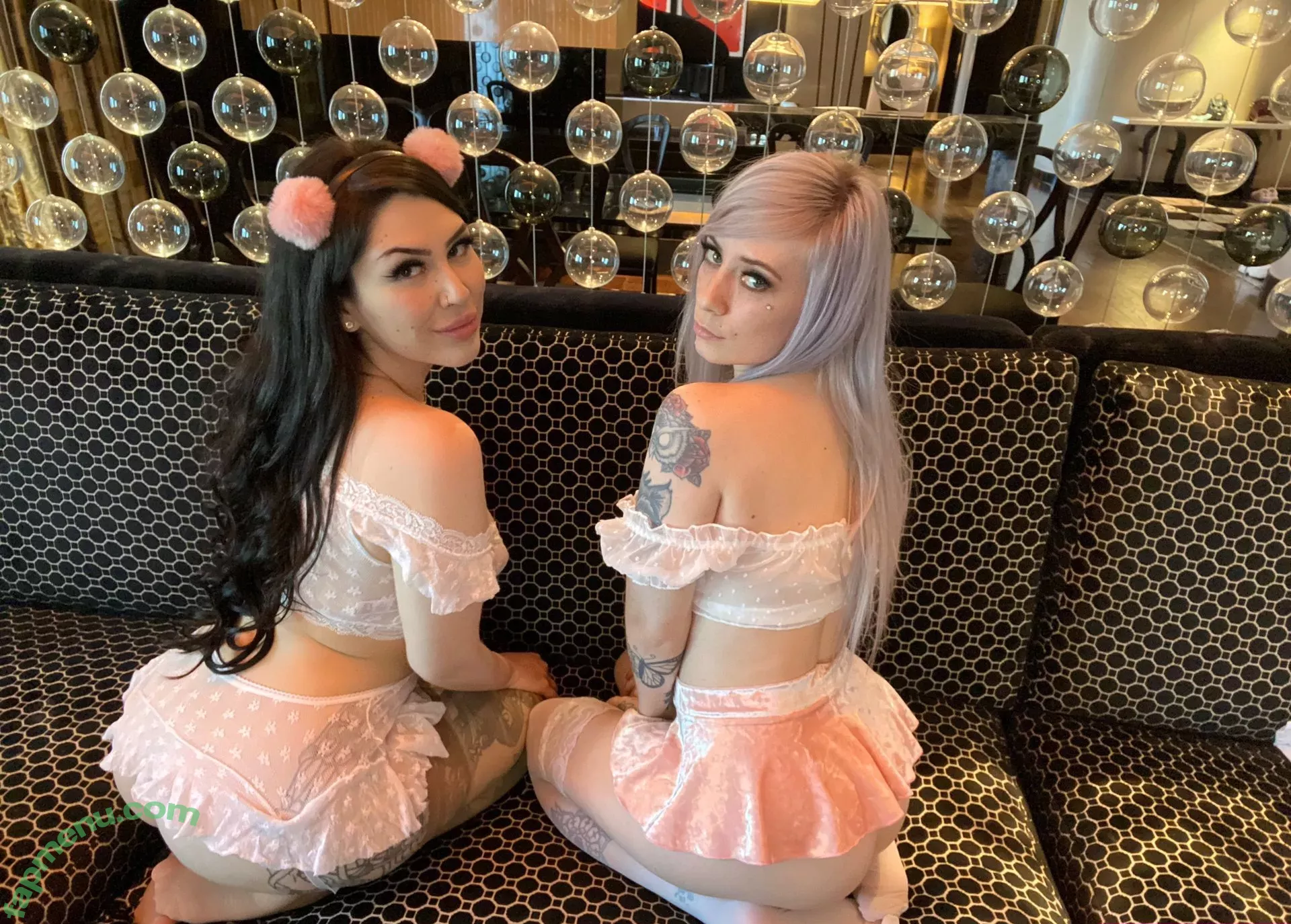 cloeblossom nude photo #0021 (cleoblossom / misschloeblossom)