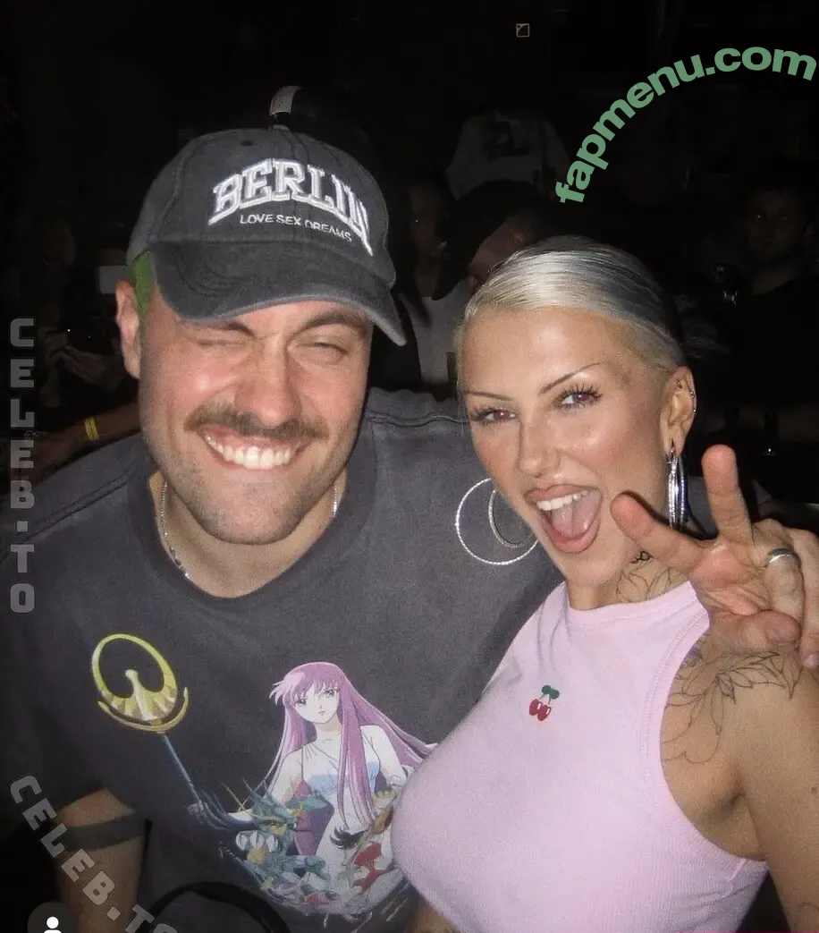 Cloudy DJ nude photo #0038 (cloudy.mp3_)