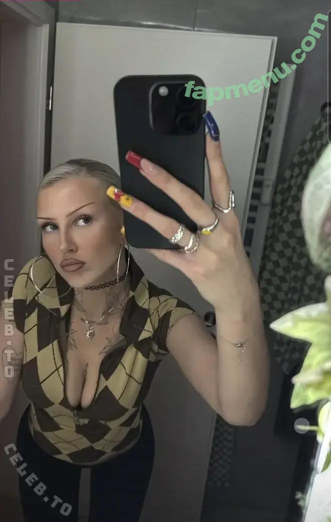 Cloudy DJ nude photo #0058 (cloudy.mp3_)