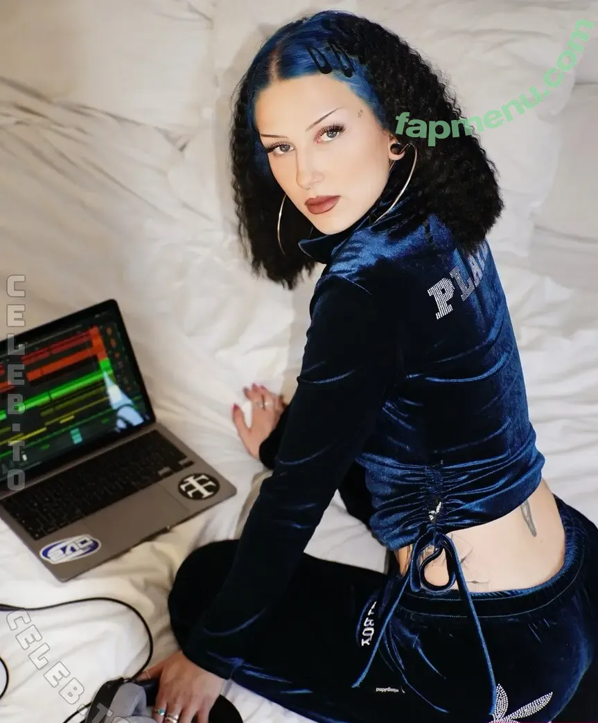 Cloudy DJ nude photo #0073 (cloudy.mp3_)