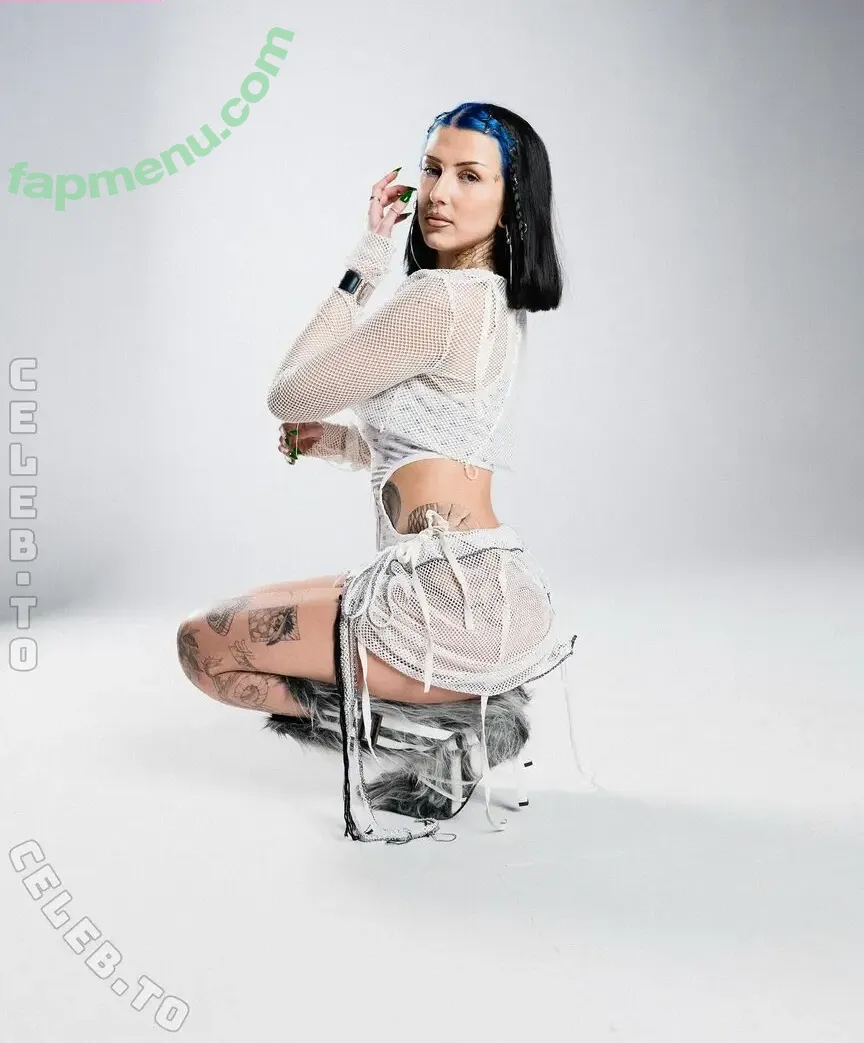 Cloudy DJ nude photo #0081 (cloudy.mp3_)