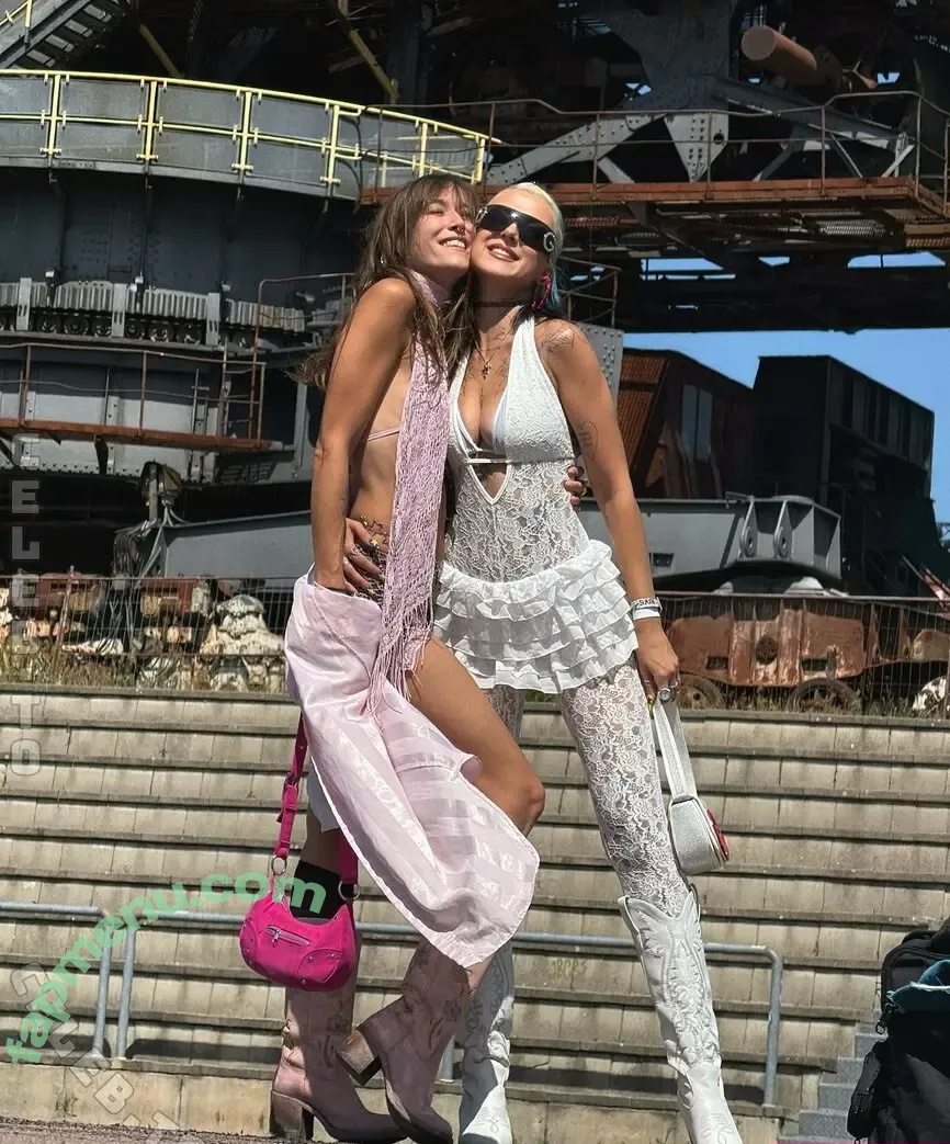 Cloudy DJ nude photo #0087 (cloudy.mp3_)