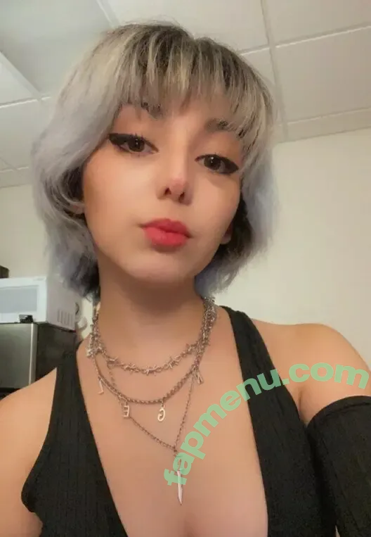 Cloudy nude photo #0145 (cyber_bunnie / oncloud.e / oncloud_e)