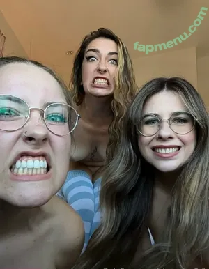  nude photo #0004