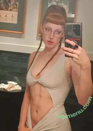 Clownsattic nude photo #0026