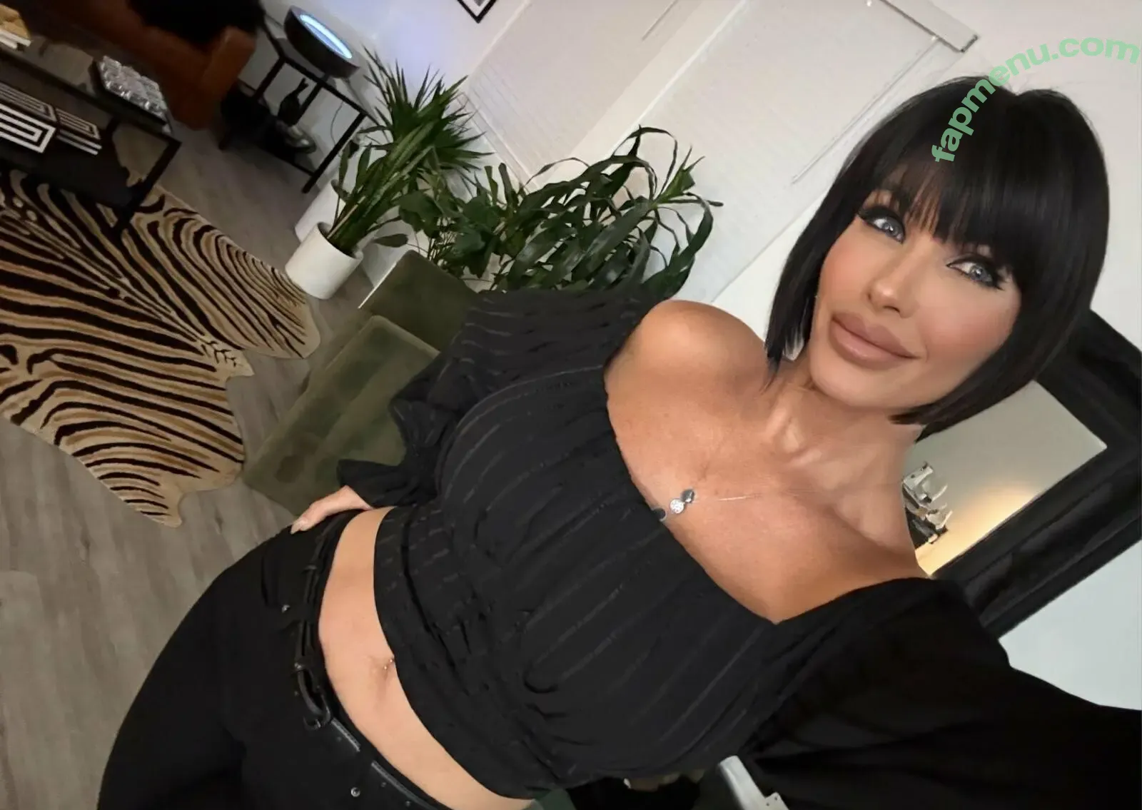 clubshayfox nude photo #0123 (clubshayfox)