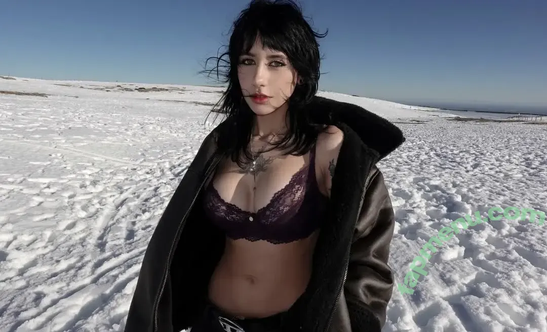 Cmiiu nude photo #0211 (Ellie)