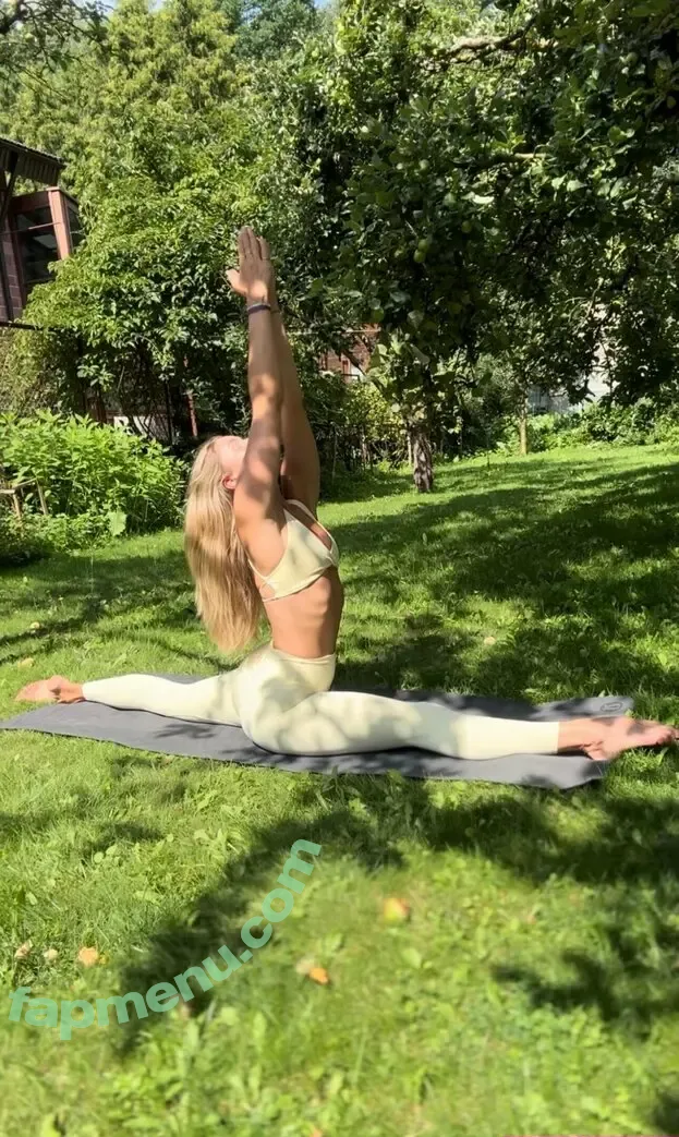 coachgigi nude photo #0286 (coachgigi)