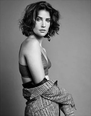 Cobie Smulders / CobieSmulders nude photo #0034