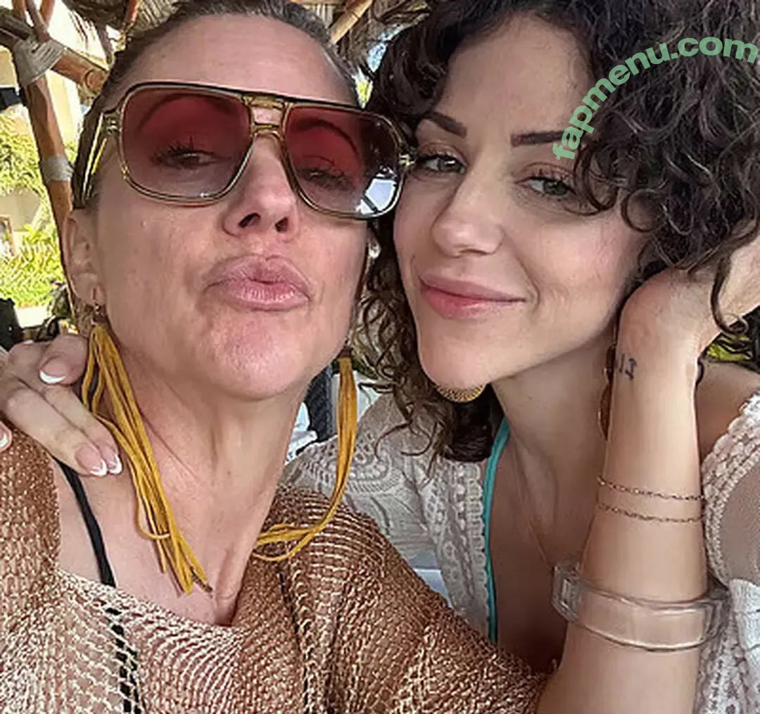 Cockteasefiona nude photo #0072 (Fiona Costello / Goddess Fiona - / Mama Fiona / mama_fiona)