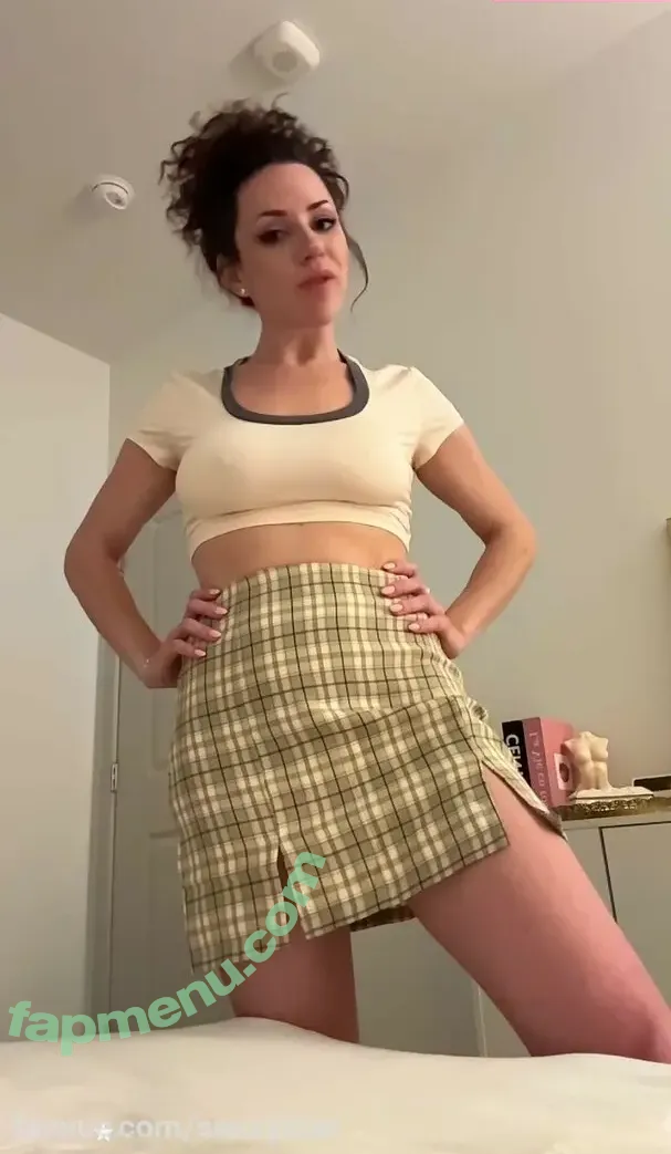 Cockteasefiona nude photo #0127 (Fiona Costello / Goddess Fiona - / Mama Fiona / mama_fiona)