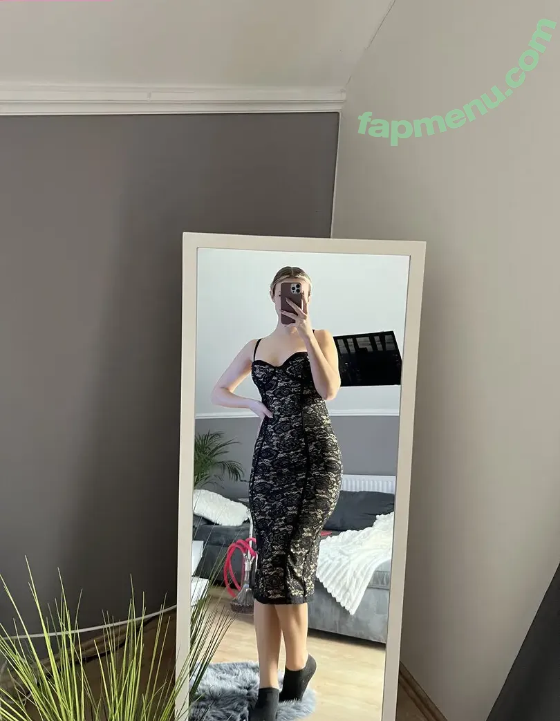 Coco's ASMR nude photo #0108 (cocosasmr / le.ticia_s / secret.coco)