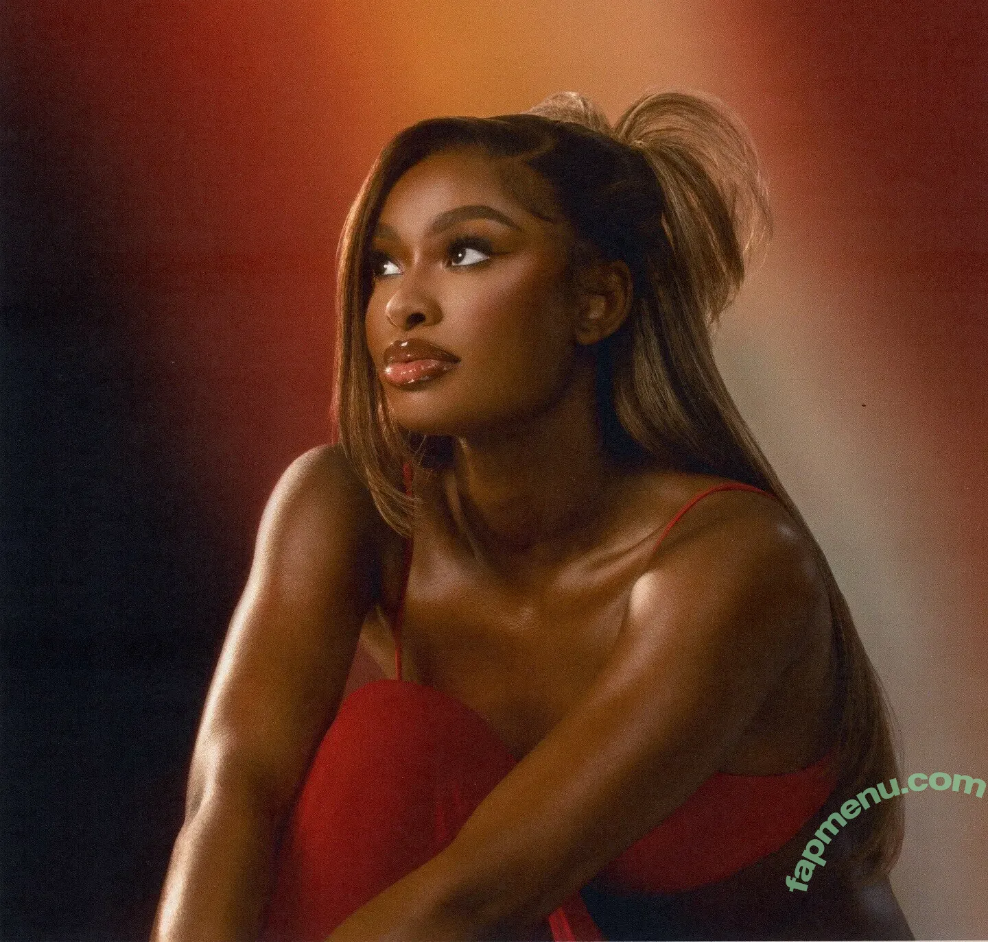 Coco Jones nude photo #0031 (braceface.coco / cocojones)