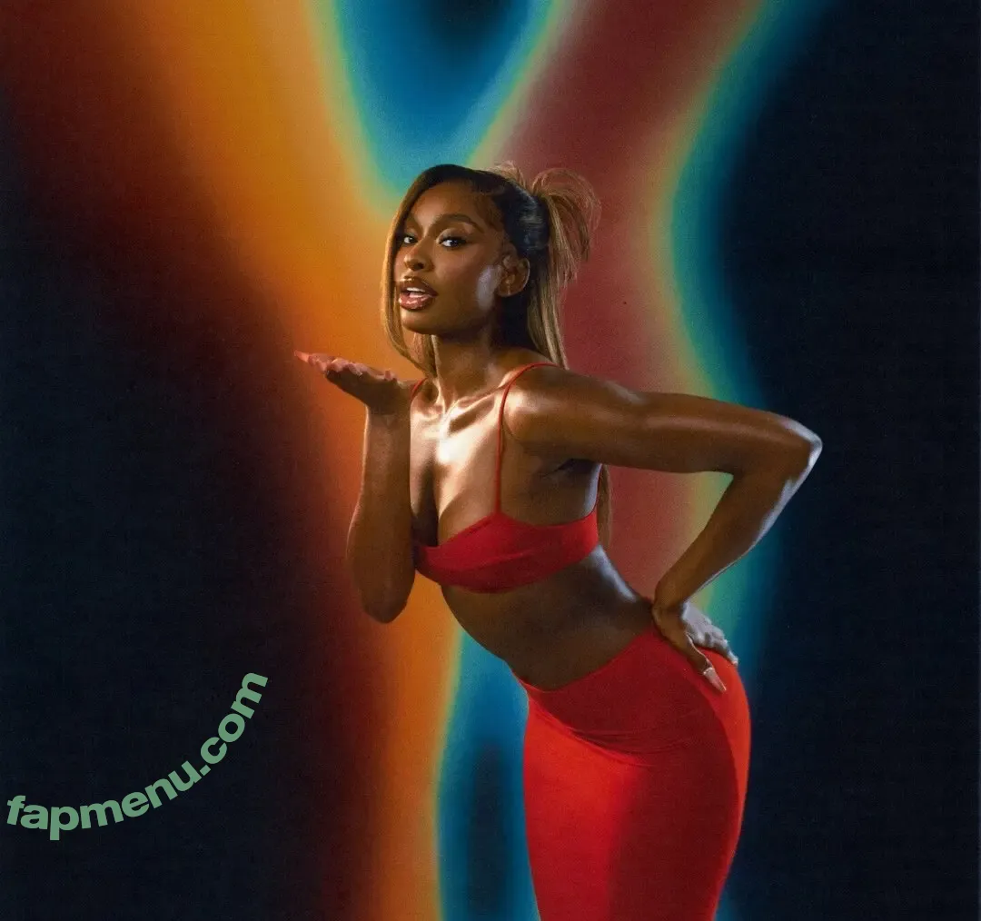Coco Jones nude photo #0033 (braceface.coco / cocojones)