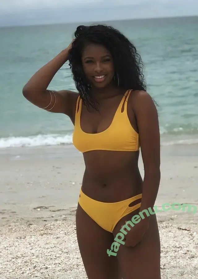 Coco Jones nude photo #0051 (braceface.coco / cocojones)