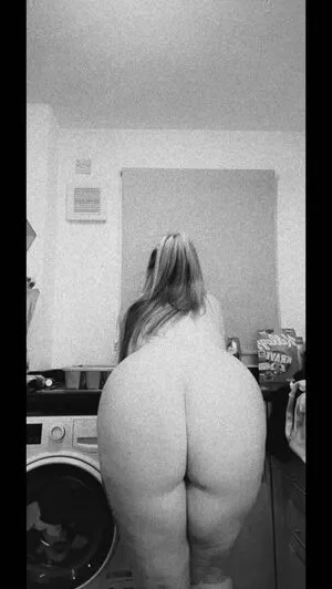 coco-lls / chloz.ee nude photo #0002