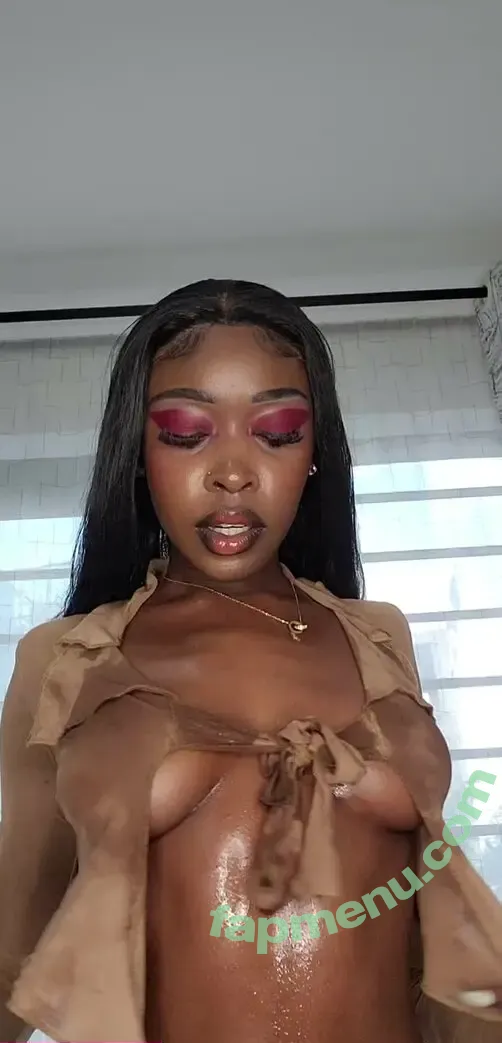 Cocoa Hazel nude photo #0005 (ebo_baby / thechonkettes)