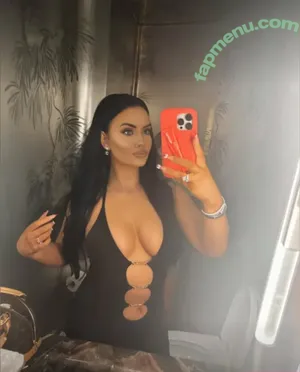 cocobainsvip / cocobunnieeofficial nude photo #0002