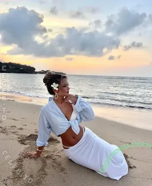 cocobasics / 682275880 / coco.carol nude photo #0101