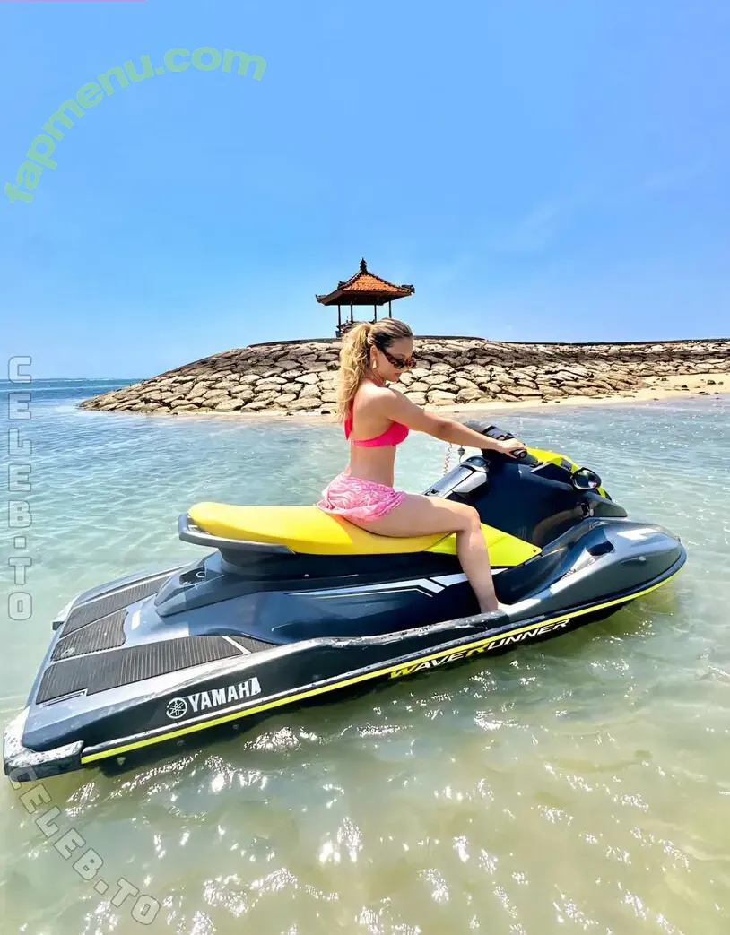 cocobasics nude photo #0094 (682275880 / coco.carol)