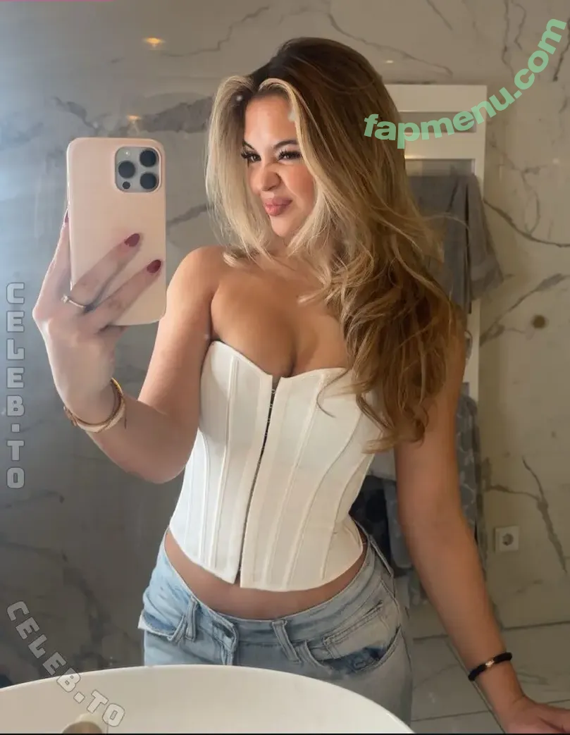 cocobasics nude photo #0114 (682275880 / coco.carol)