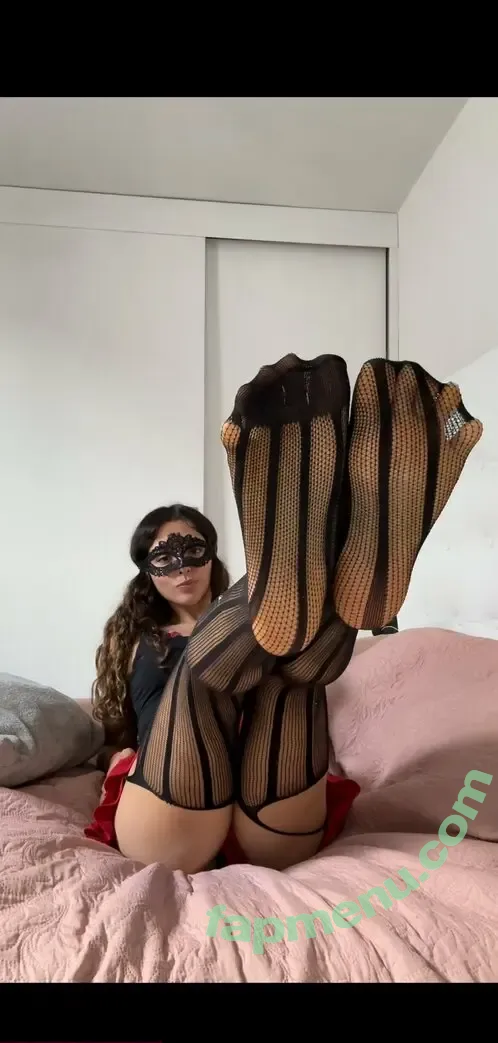 Cocopafeet nude photo #0085 (Maggiesita / cocopabeaat)