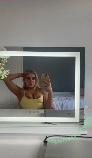 cocotheslvtxx / cocotheslvtx nude photo #0007