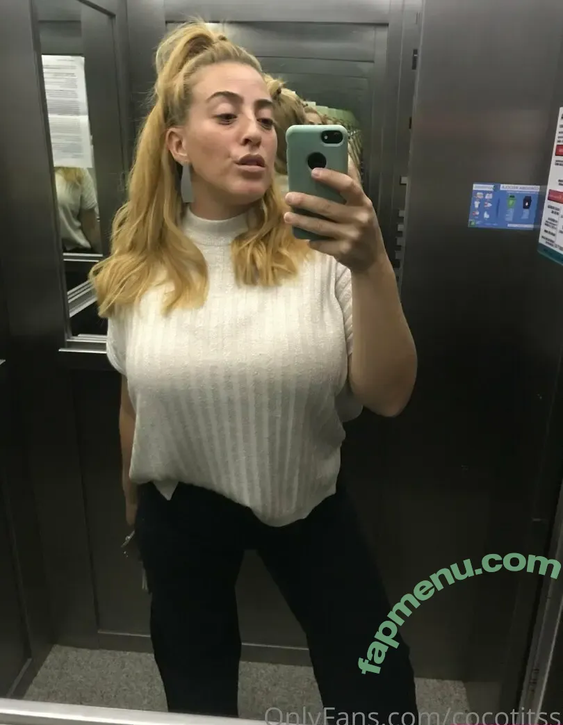cocotitss nude photo #0002 (itscocostar)
