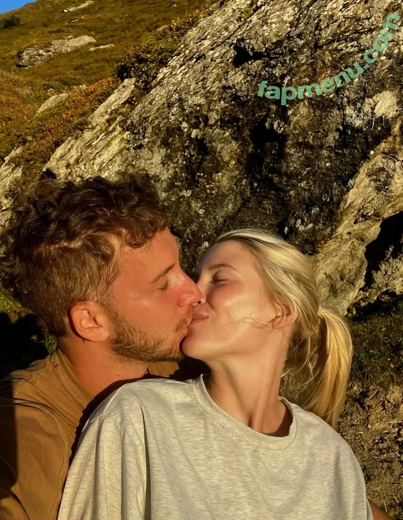 codyandkales nude photo #0002 (codyandkales)