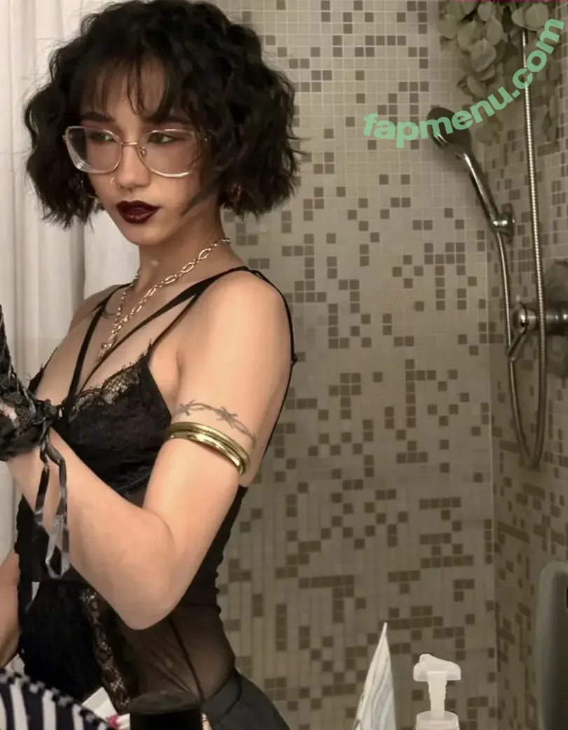 Coffeewithmik nude photo #0003 (Coffeewithmik)