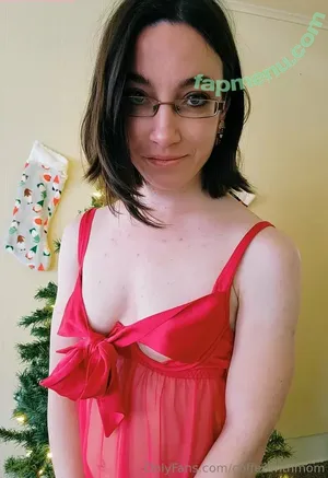 coffeewithmom / coffee_with_mom nude photo #0029
